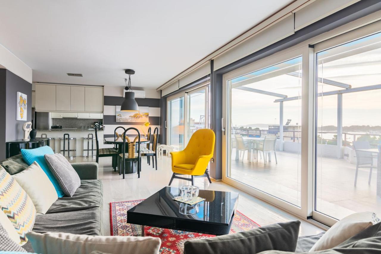 Sunlight House - Palatial Fully Equipped Apartment Near The Sea Aten Exteriör bild